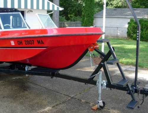 You can load or unload everyone and everything on or off of your boat safely and easily