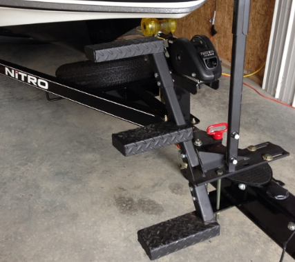 Step model ESS3-SA for the boat Nitro made by Easy Step System from Tyler